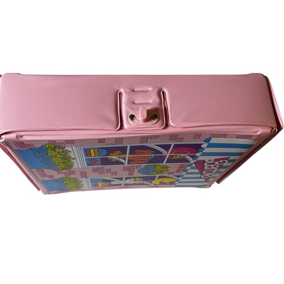 Lot of Vintage 80’s Mattel Barbie Pink Doll Carrying Case plus Dolls & clothes - Picture 5 of 16
